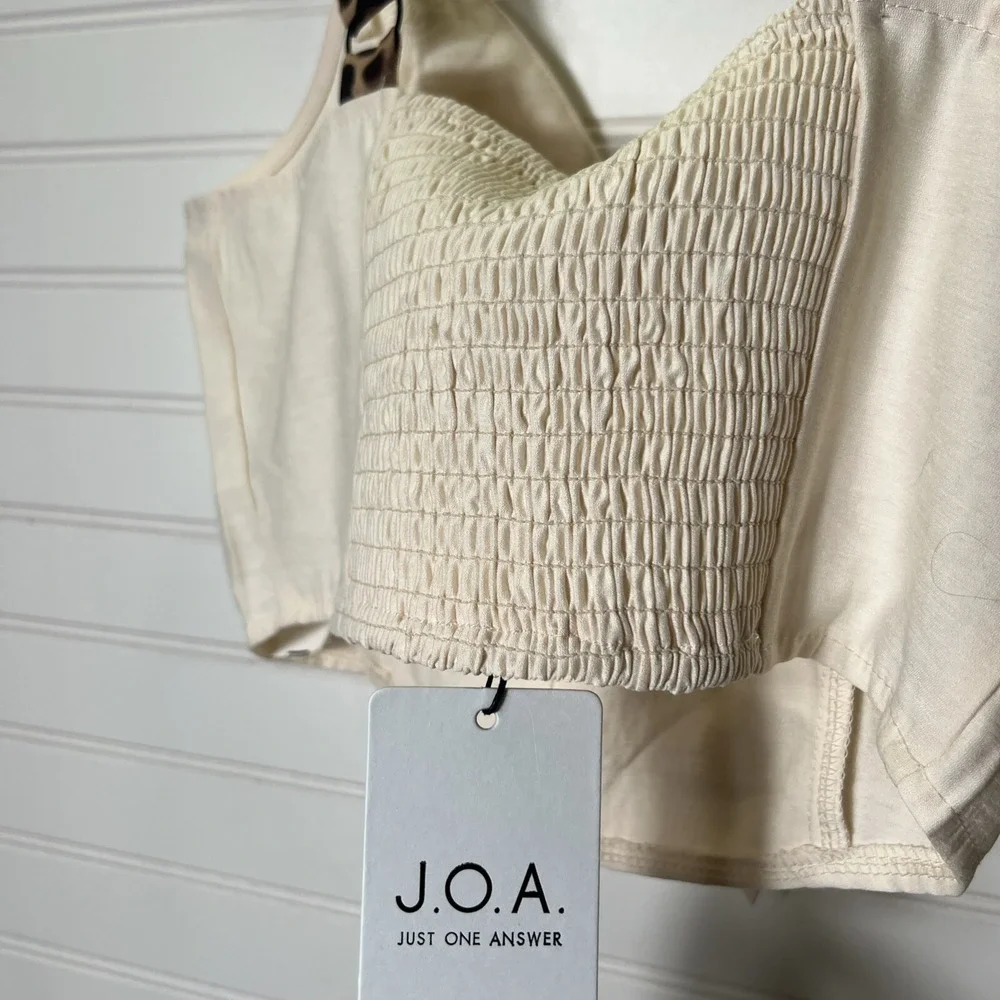 J.O.A. Crop Top Womens XS Ivory Front Tie Sleeveless Festival Animal Print Boho - Picture 3 of 6